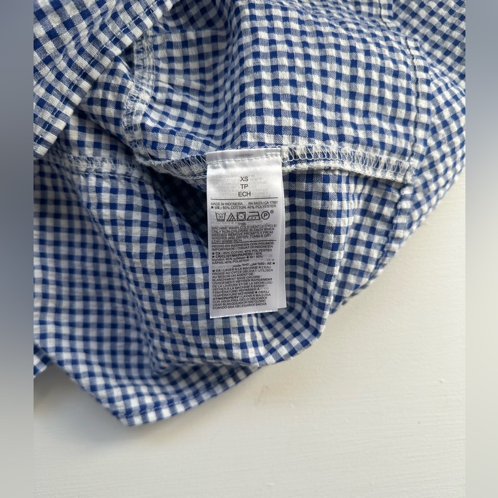 Old Navy Ruffled Top - Picture 7 of 8